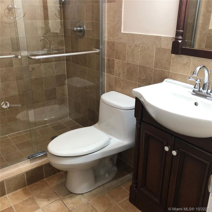 Recently Rented: $7,600 (5 beds, 3 baths, 2947 Square Feet)