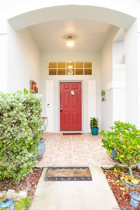 Vendido Recientemente: $255,900 (3 camas, 2 baños, 1826 Pies cuadrados)