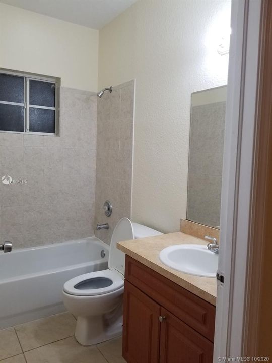 Recently Rented: $2,100 (4 beds, 2 baths, 1415 Square Feet)