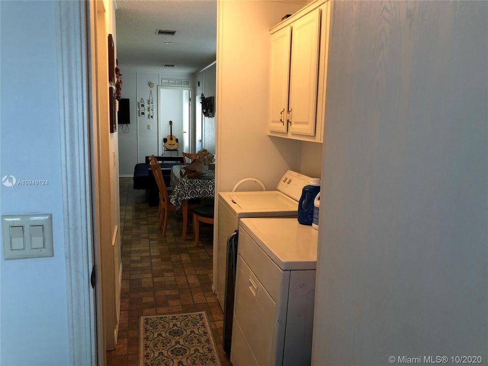 Recently Rented: $2,100 (2 beds, 1 baths, 672 Square Feet)