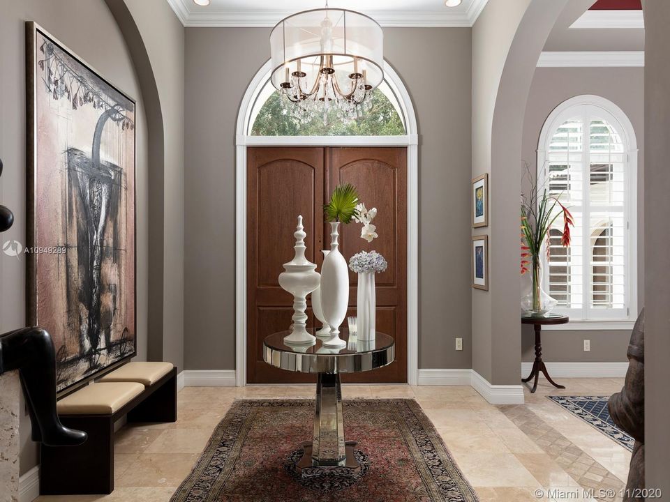 Recently Sold: $1,965,000 (6 beds, 5 baths, 4865 Square Feet)