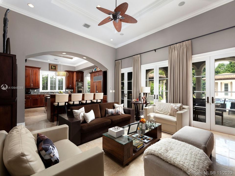 Recently Sold: $1,965,000 (6 beds, 5 baths, 4865 Square Feet)