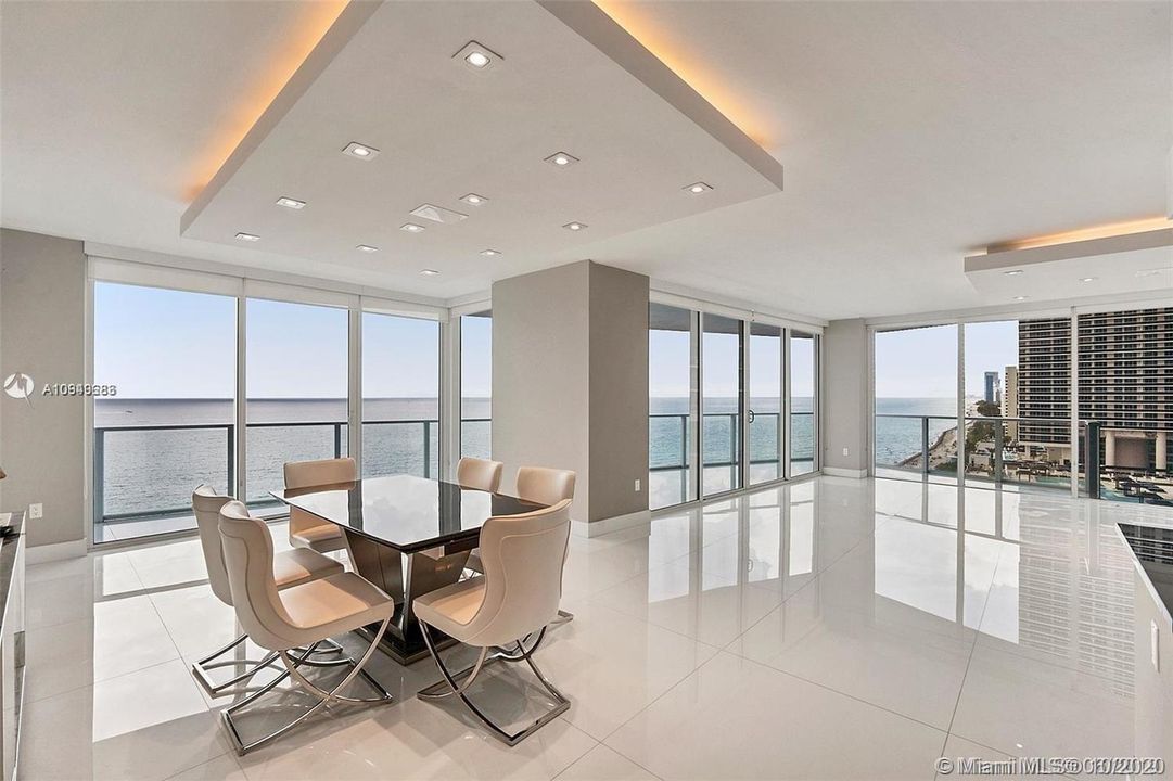 Recently Sold: $1,697,000 (4 beds, 4 baths, 3163 Square Feet)