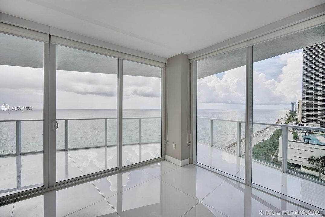 Recently Sold: $1,697,000 (4 beds, 4 baths, 3163 Square Feet)
