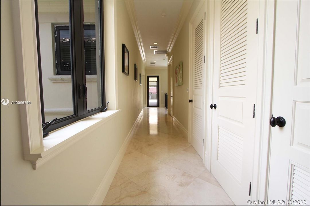 Recently Rented: $16,000 (6 beds, 7 baths, 4254 Square Feet)