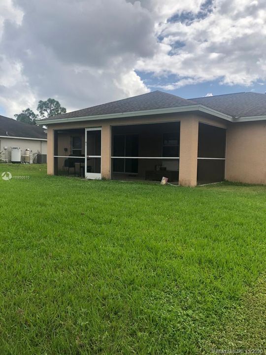 Vendido Recientemente: $210,000 (3 camas, 2 baños, 1417 Pies cuadrados)