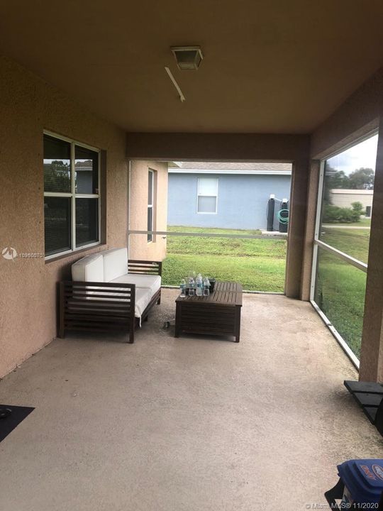 Vendido Recientemente: $210,000 (3 camas, 2 baños, 1417 Pies cuadrados)