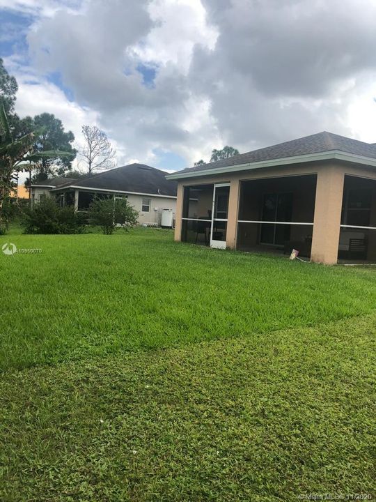 Vendido Recientemente: $210,000 (3 camas, 2 baños, 1417 Pies cuadrados)