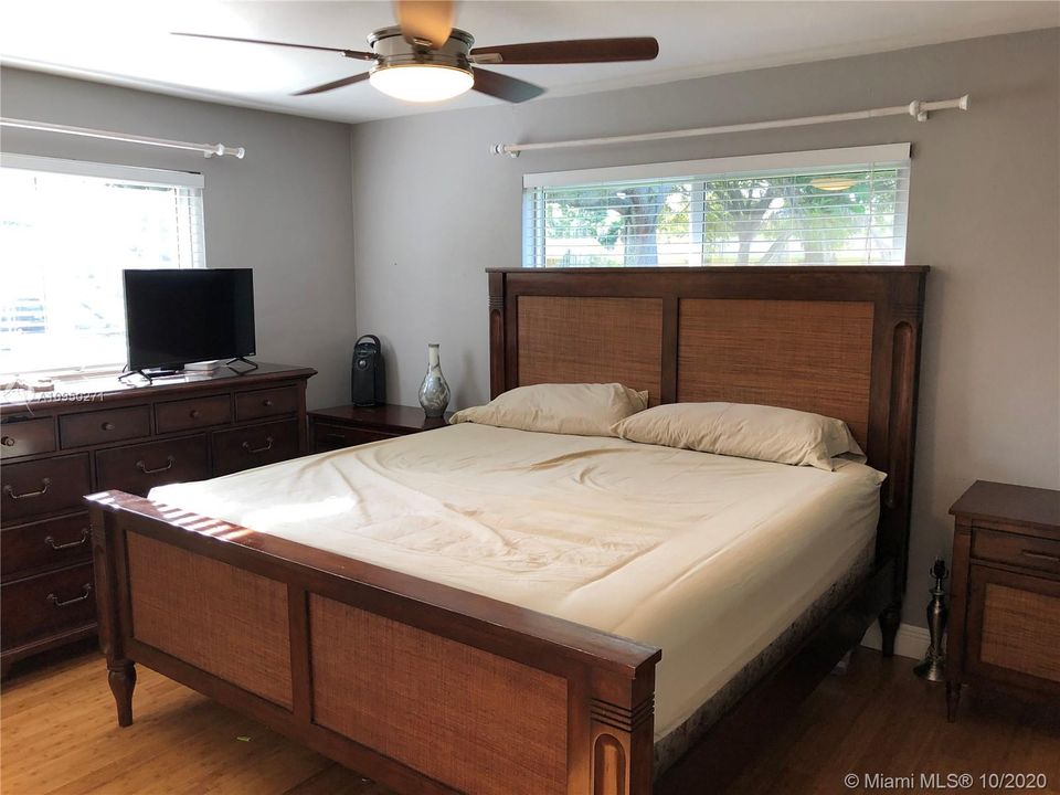 Recientemente alquilado: $2,200 (3 camas, 2 baños, 1450 Pies cuadrados)
