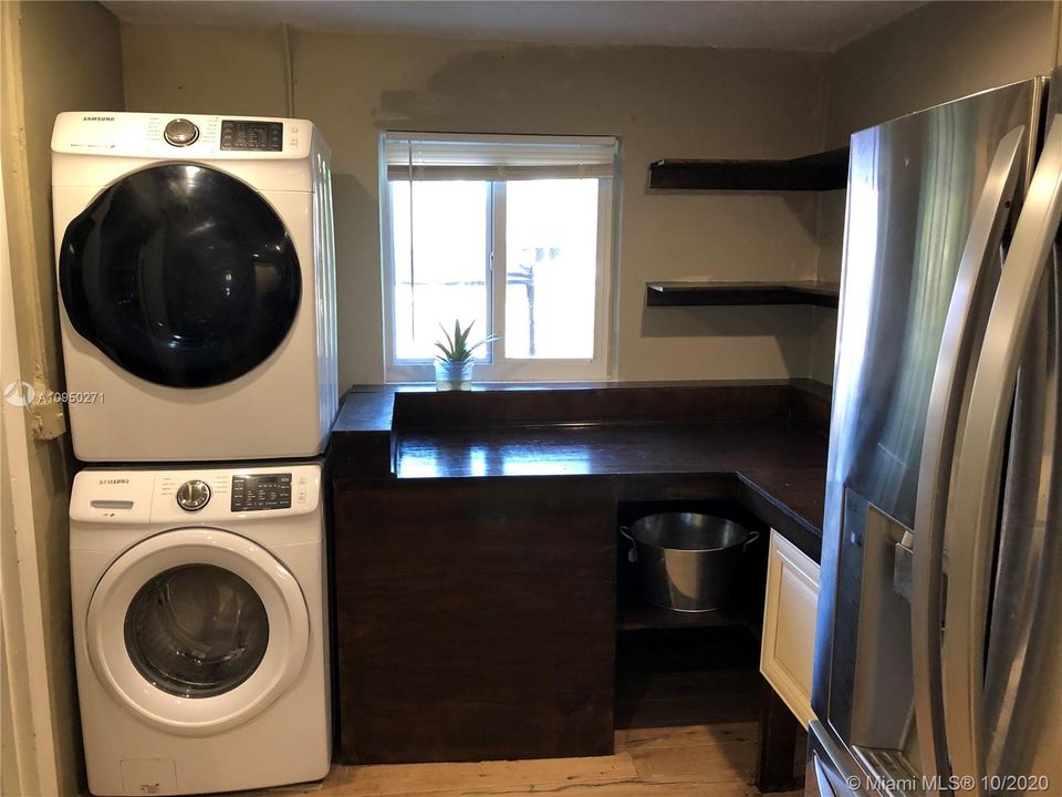 Recientemente alquilado: $2,200 (3 camas, 2 baños, 1450 Pies cuadrados)