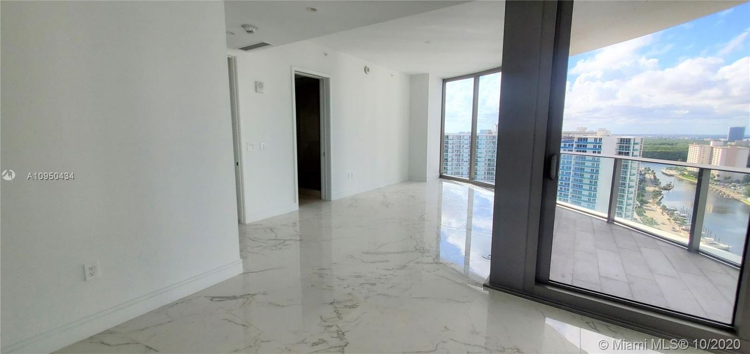 Недавно арендовано: $15,000 (3 спален, 4 ванн, 3080 Квадратных фут)