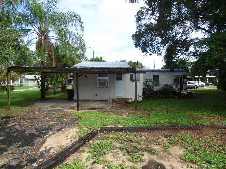 Recently Sold: $107,000 (2 beds, 2 baths, 678 Square Feet)