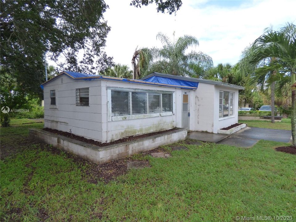 Recently Sold: $107,000 (2 beds, 2 baths, 678 Square Feet)