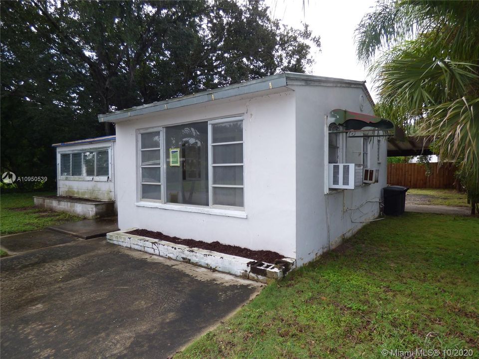 Recently Sold: $107,000 (2 beds, 2 baths, 678 Square Feet)