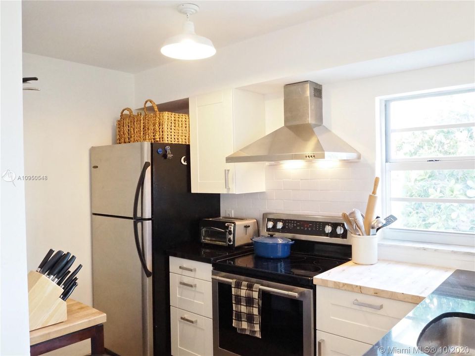 Recently Rented: $2,900 (2 beds, 2 baths, 1089 Square Feet)