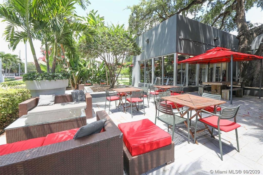 Recently Rented: $2,900 (2 beds, 2 baths, 1089 Square Feet)
