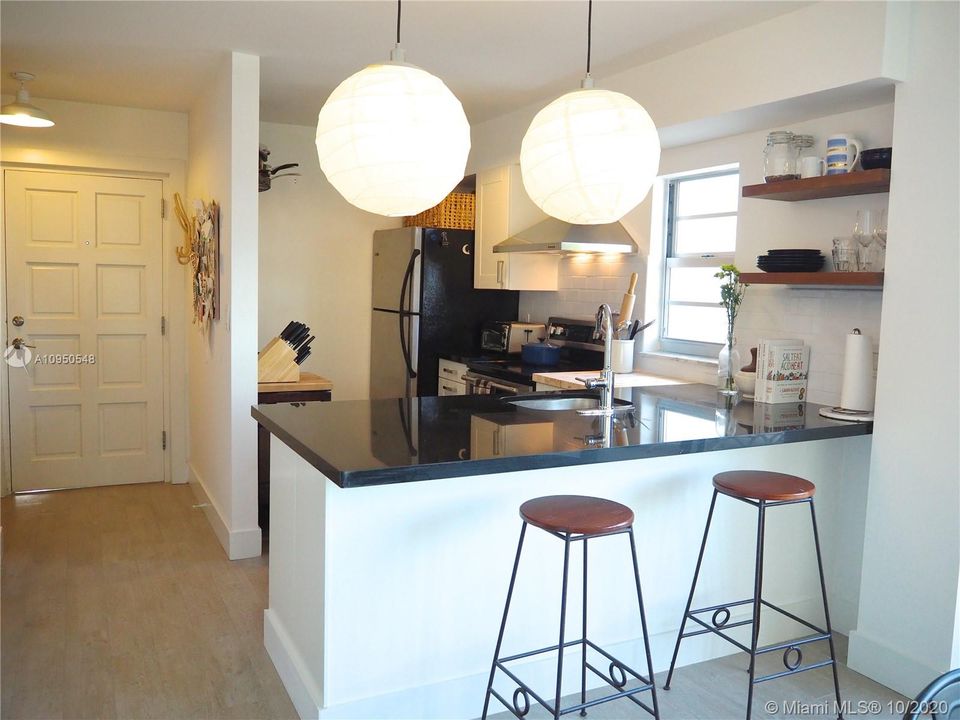 Recently Rented: $2,900 (2 beds, 2 baths, 1089 Square Feet)