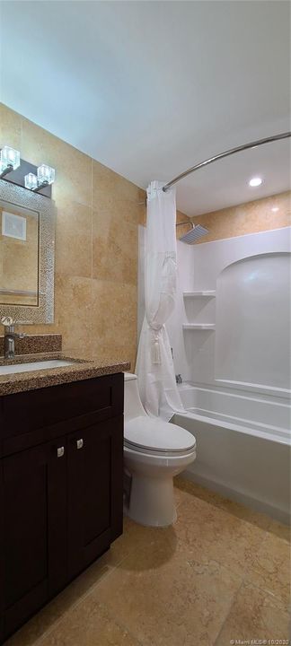 Recently Sold: $154,900 (2 beds, 1 baths, 732 Square Feet)