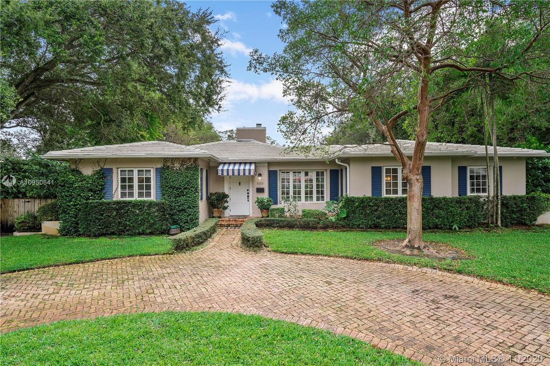 Vendido Recientemente: $949,000 (4 camas, 3 baños, 0 Pies cuadrados)