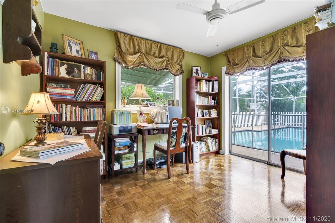 Недавно продано: $435,000 (4 спален, 2 ванн, 0 Квадратных фут)