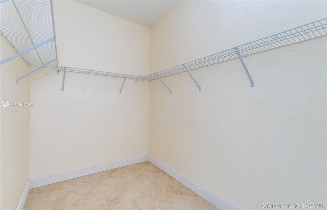 Recientemente alquilado: $2,100 (3 camas, 2 baños, 1519 Pies cuadrados)