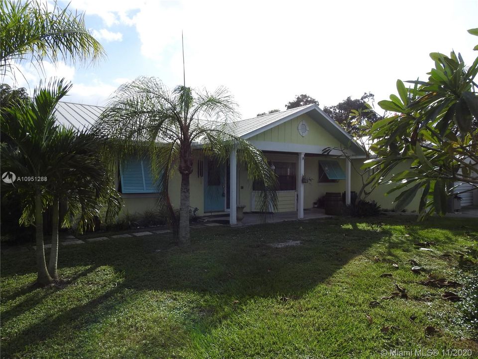 Vendido Recientemente: $335,000 (3 camas, 2 baños, 1948 Pies cuadrados)