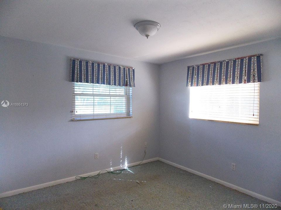 Vendido Recientemente: $506,900 (4 camas, 2 baños, 1797 Pies cuadrados)