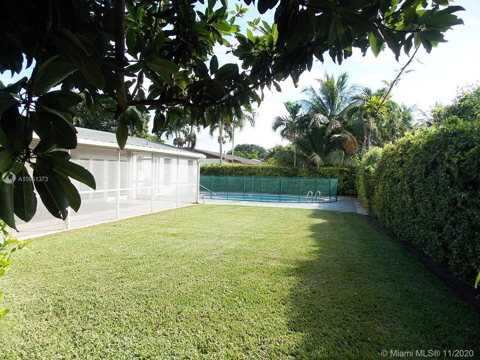 Vendido Recientemente: $506,900 (4 camas, 2 baños, 1797 Pies cuadrados)