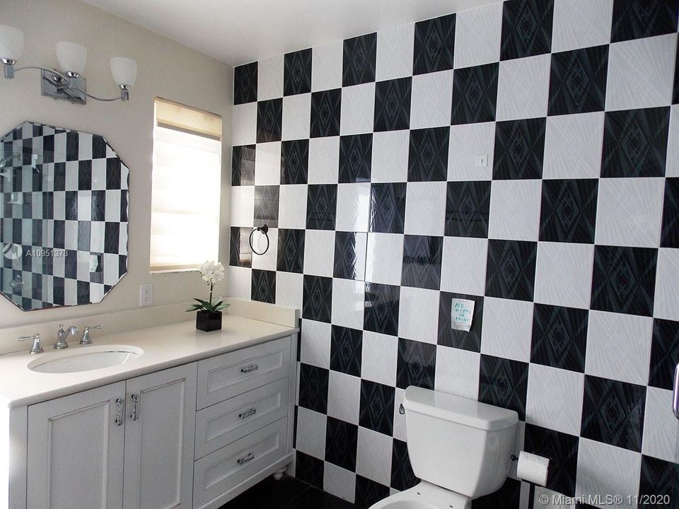 Vendido Recientemente: $506,900 (4 camas, 2 baños, 1797 Pies cuadrados)