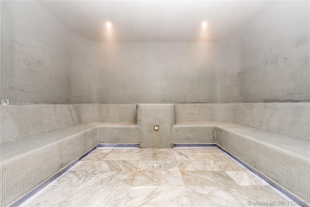 最近售出: $850,000 (2 贝兹, 2 浴室, 1107 平方英尺)