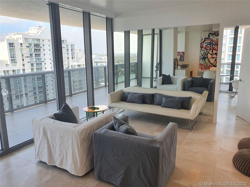 Recently Rented: $5,800 (2 beds, 2 baths, 1323 Square Feet)
