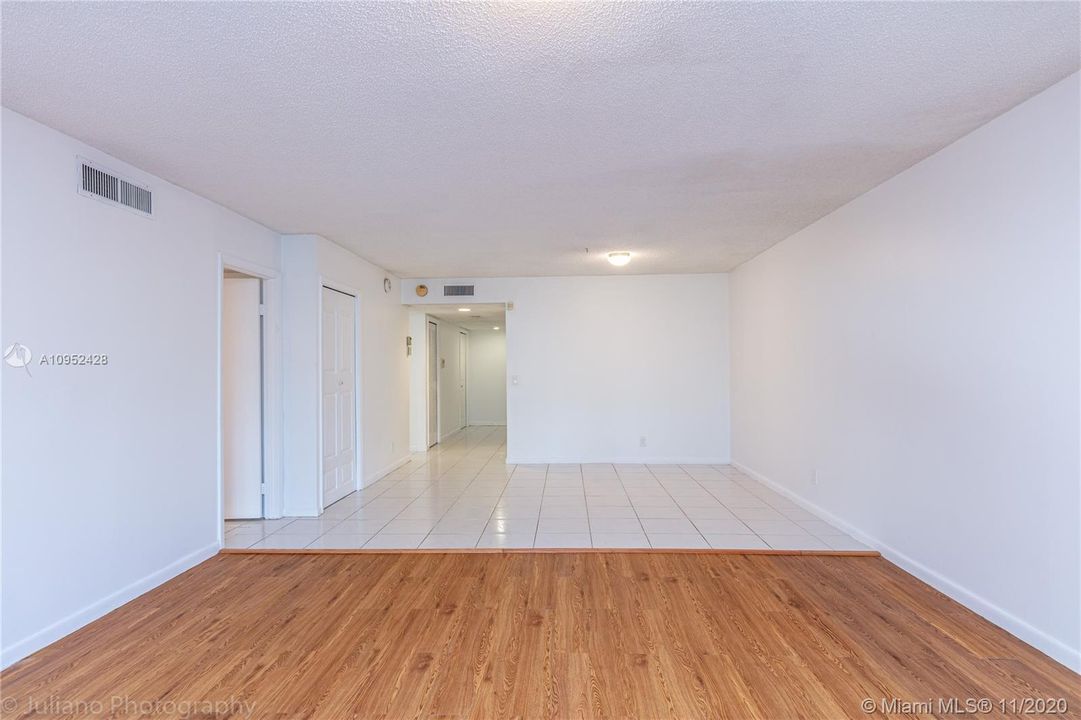 Recently Rented: $1,690 (2 beds, 2 baths, 1256 Square Feet)