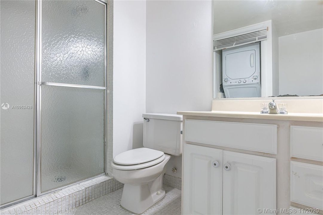 Recently Rented: $1,690 (2 beds, 2 baths, 1256 Square Feet)