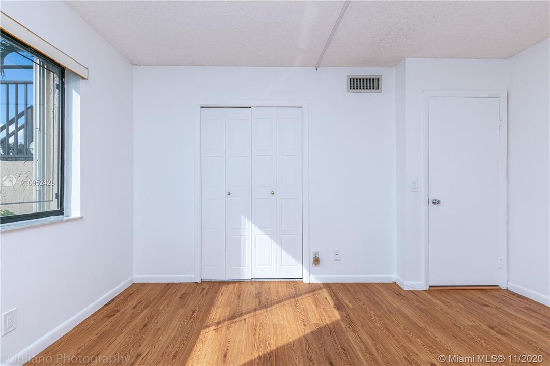 Recently Rented: $1,690 (2 beds, 2 baths, 1256 Square Feet)