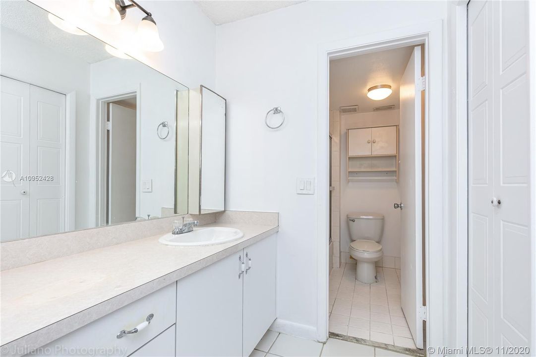 Recently Rented: $1,690 (2 beds, 2 baths, 1256 Square Feet)