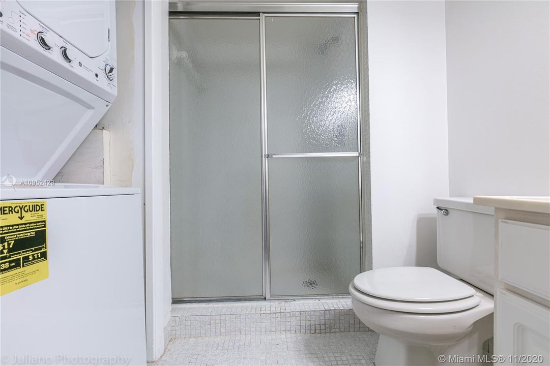 Recently Rented: $1,690 (2 beds, 2 baths, 1256 Square Feet)