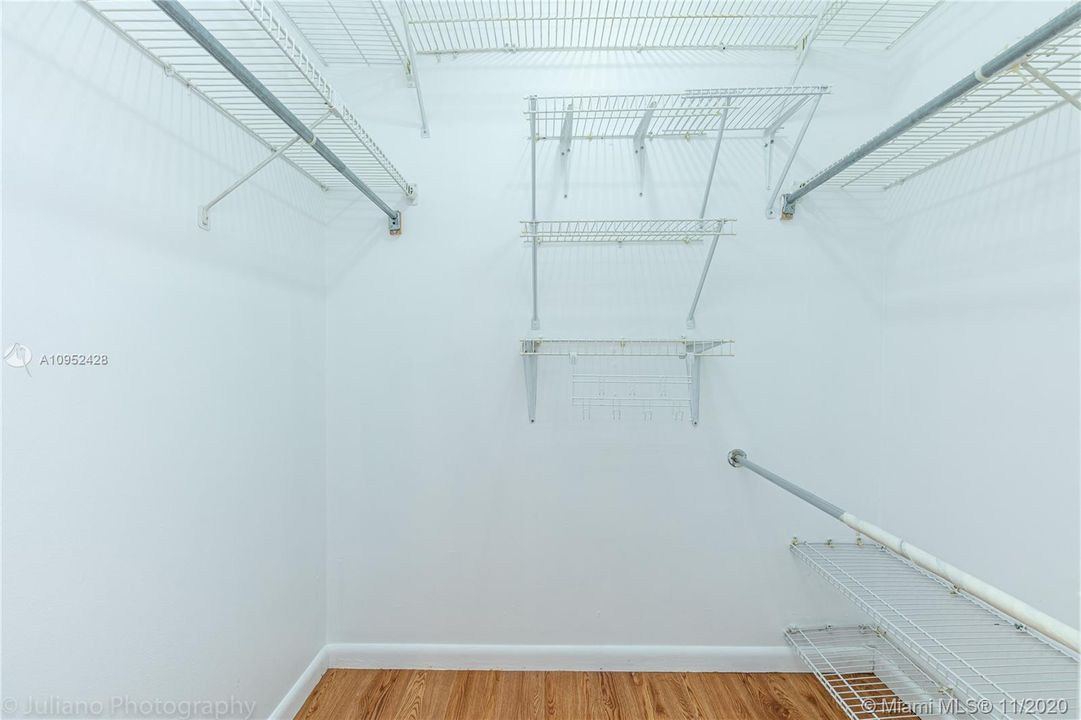 Recently Rented: $1,690 (2 beds, 2 baths, 1256 Square Feet)