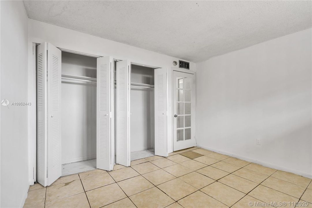 Vendido Recientemente: $140,000 (2 camas, 1 baños, 0 Pies cuadrados)