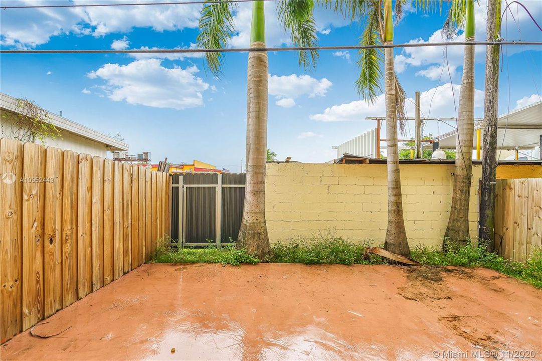 Vendido Recientemente: $140,000 (2 camas, 1 baños, 0 Pies cuadrados)