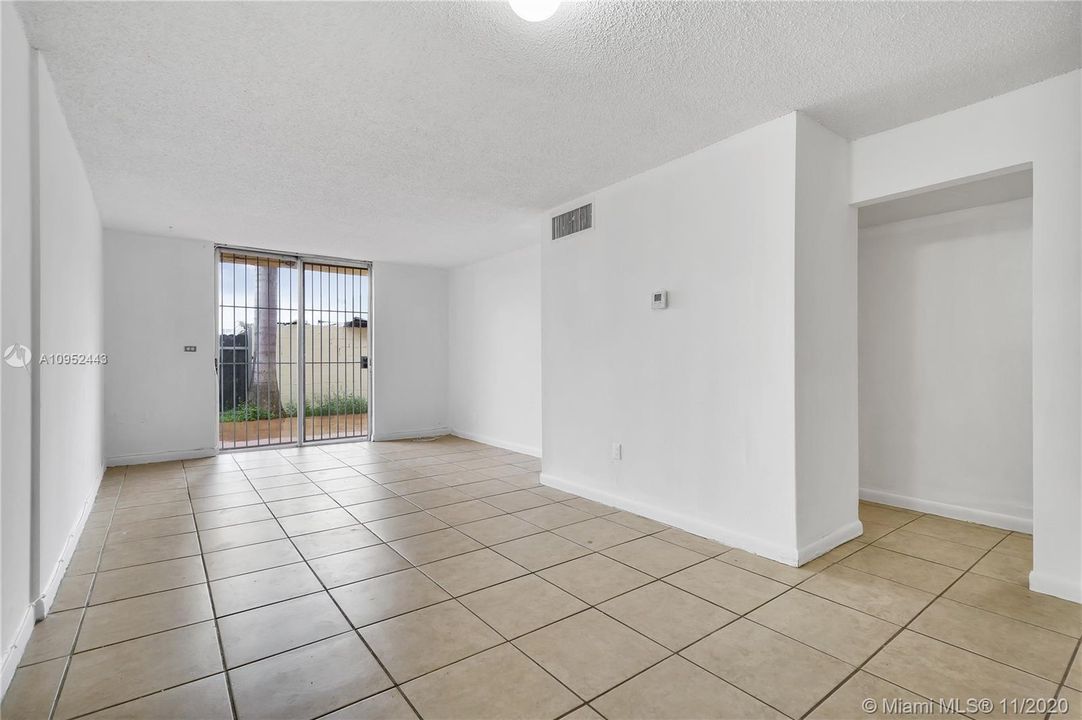 Vendido Recientemente: $140,000 (2 camas, 1 baños, 0 Pies cuadrados)