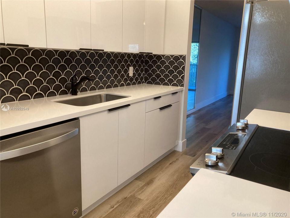 Recently Rented: $1,650 (2 beds, 2 baths, 1100 Square Feet)