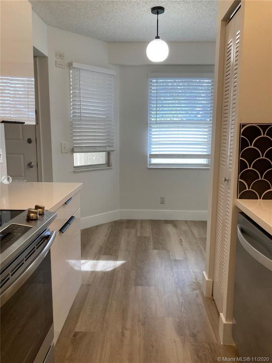 Recently Rented: $1,650 (2 beds, 2 baths, 1100 Square Feet)