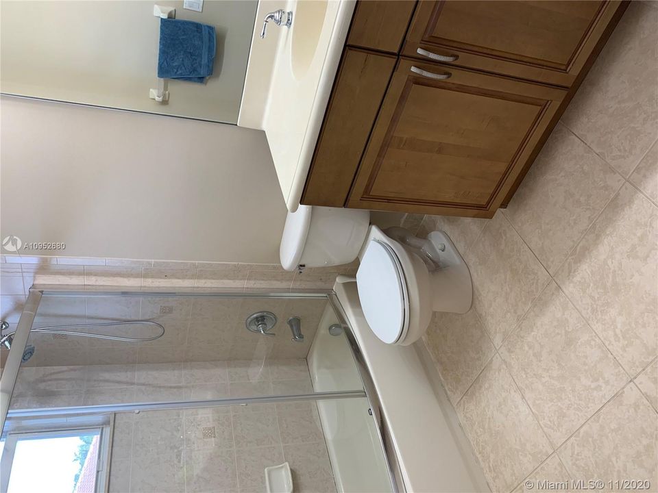 Recently Rented: $8,900 (7 beds, 7 baths, 5785 Square Feet)