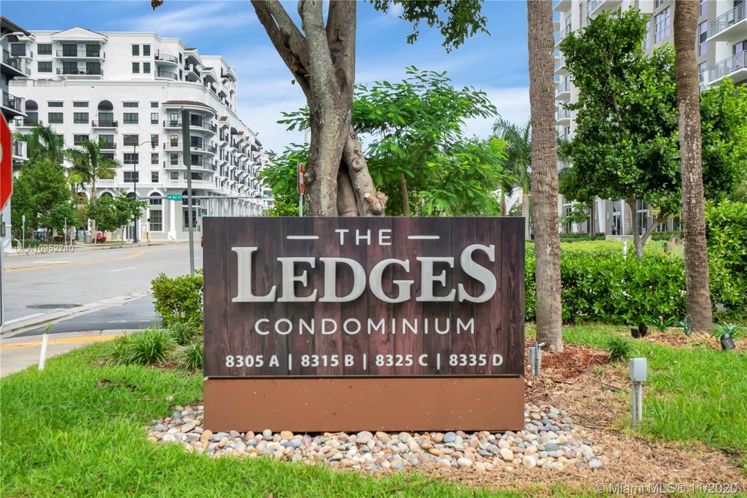 Recently Sold: $150,000 (1 beds, 1 baths, 807 Square Feet)