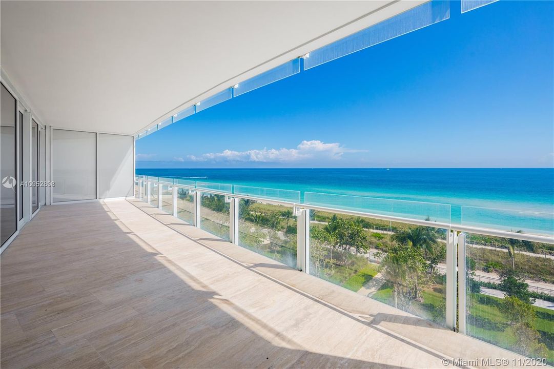 Recently Sold: $6,500,000 (2 beds, 3 baths, 2201 Square Feet)