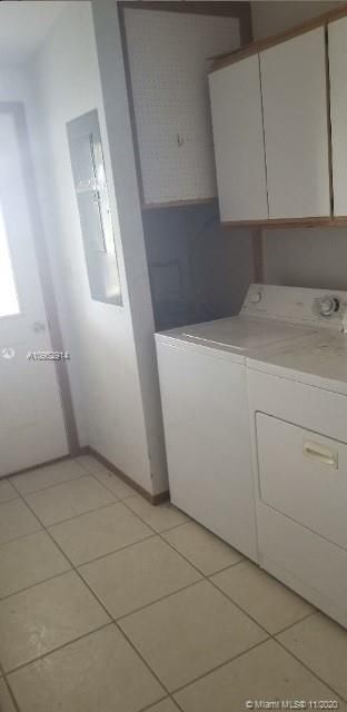 Недавно продано: $316,800 (2 спален, 2 ванн, 1152 Квадратных фут)