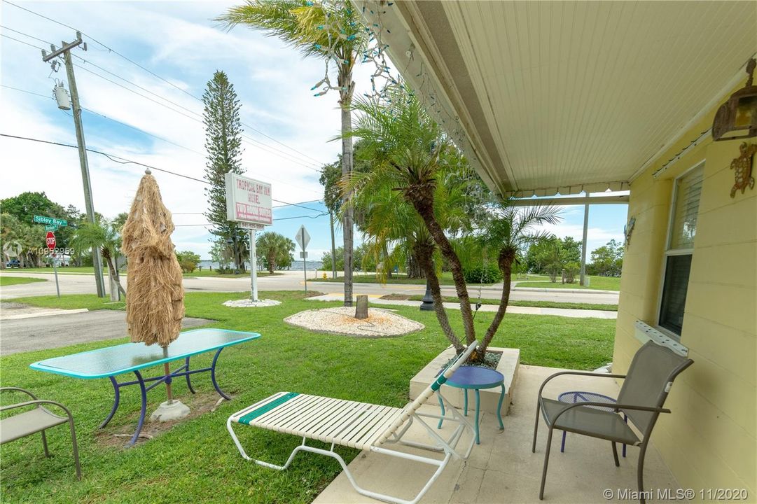 Recently Sold: $1,080,000 (0 beds, 0 baths, 0 Square Feet)
