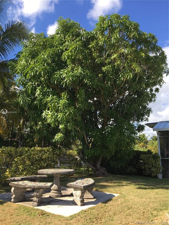 Recently Sold: $1,249,000 (3 beds, 2 baths, 2551 Square Feet)