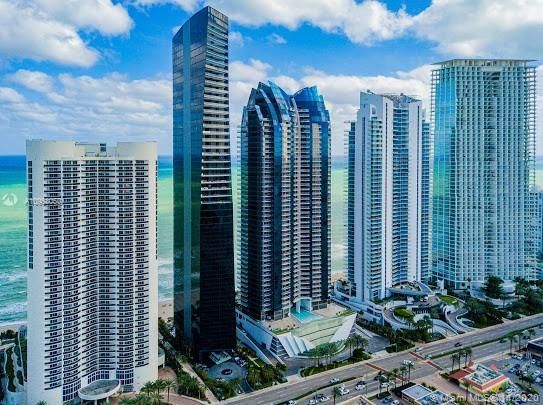 Recientemente alquilado: $15,900 (4 camas, 4 baños, 2485 Pies cuadrados)