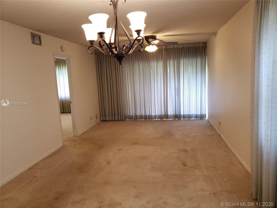 Recently Sold: $134,999 (2 beds, 2 baths, 1070 Square Feet)